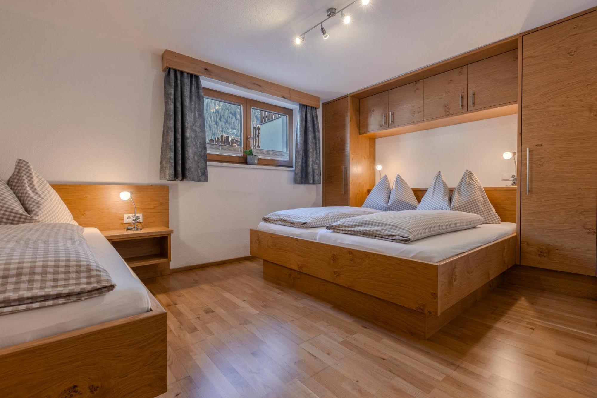 אומהאוזן Ferienhaus Tirol Im Oetztal מראה חיצוני תמונה