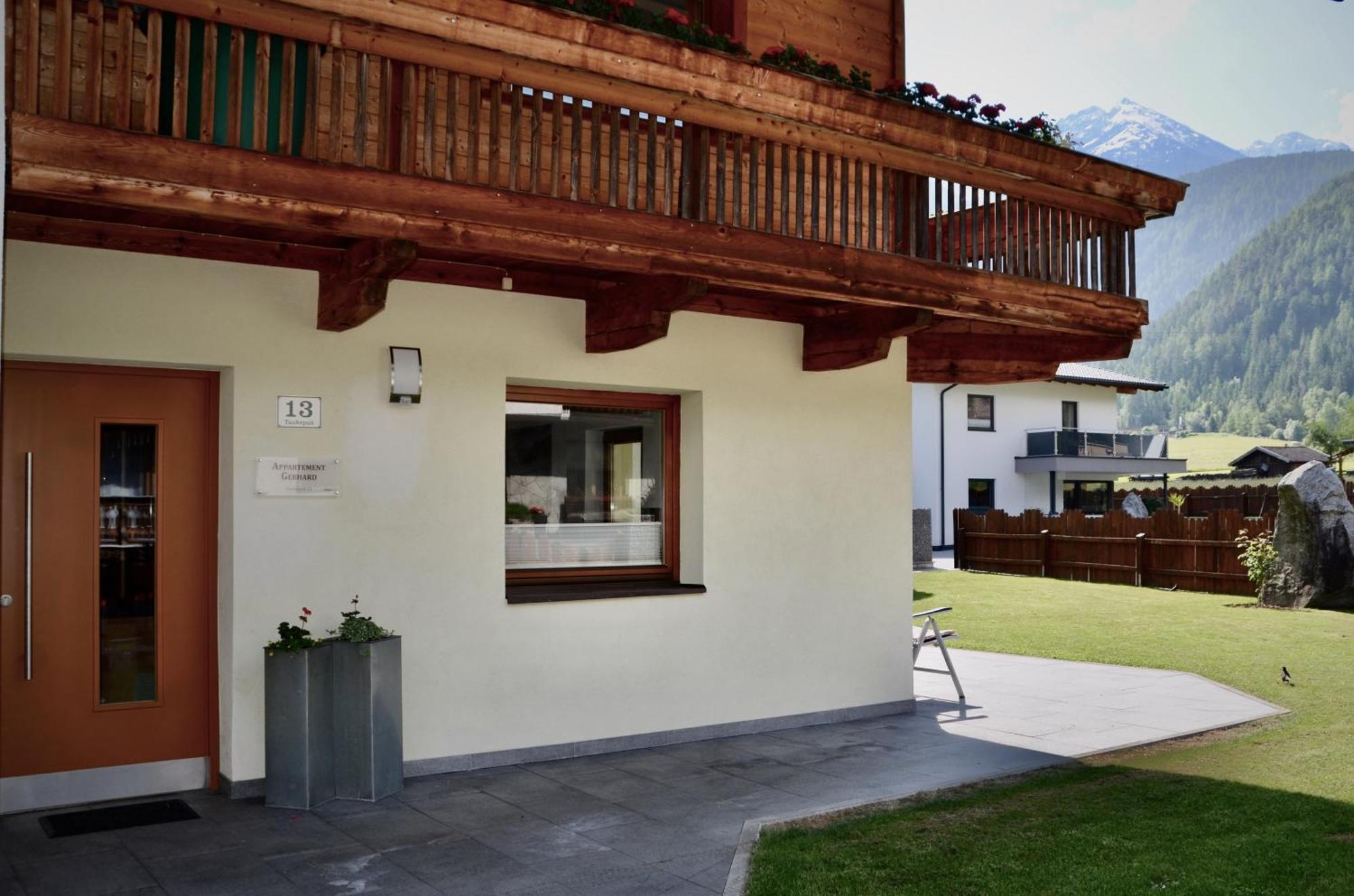 אומהאוזן Ferienhaus Tirol Im Oetztal מראה חיצוני תמונה