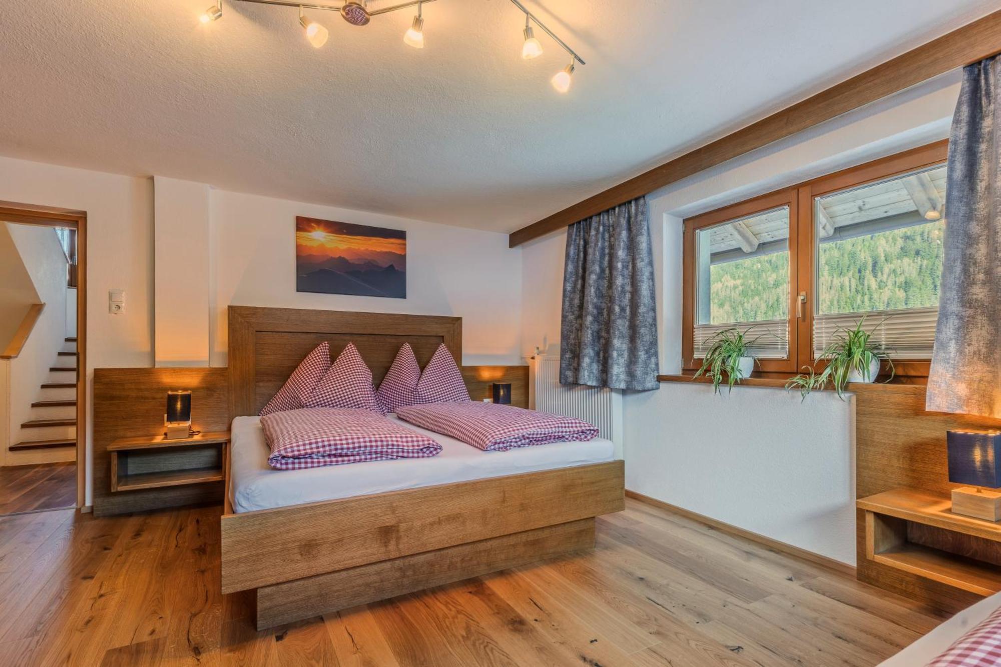 אומהאוזן Ferienhaus Tirol Im Oetztal מראה חיצוני תמונה