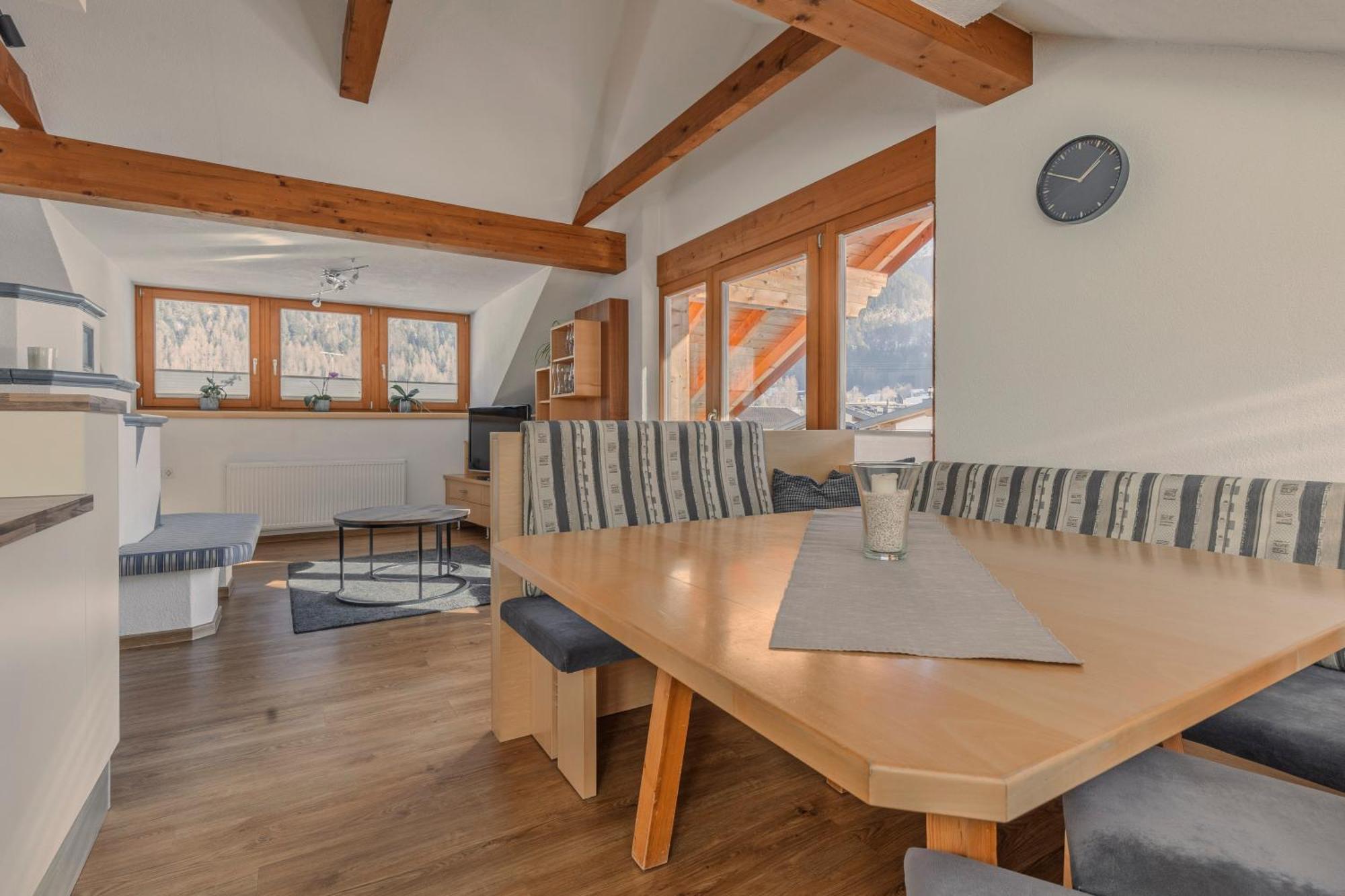 אומהאוזן Ferienhaus Tirol Im Oetztal מראה חיצוני תמונה